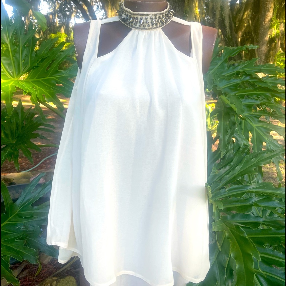 Venus sexy chocker blouse 3/$25